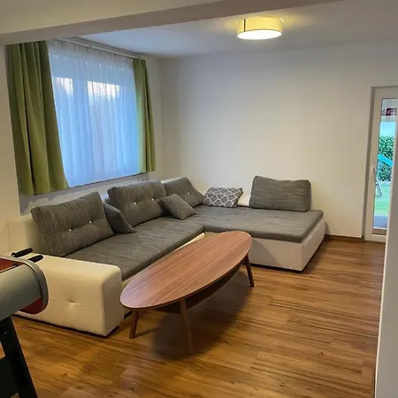 #8 Doppelzimmer Mit Gemeinschaftsbad Memmingen