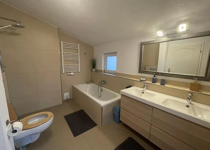 #8 Doppelzimmer Mit Gemeinschaftsbad Memmingen