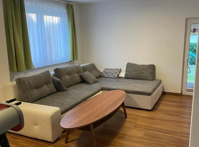 #8 Doppelzimmer Mit Gemeinschaftsbad Memmingen
