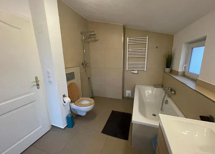 Apartment #8 Doppelzimmer Mit Gemeinschaftsbad