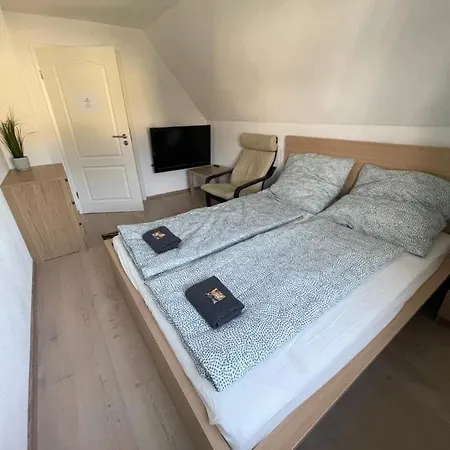 Apartament #8 Doppelzimmer Mit Gemeinschaftsbad