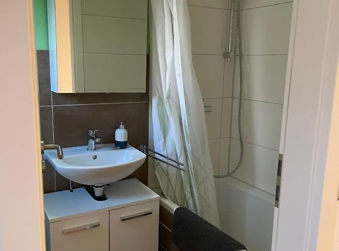 #8 Doppelzimmer Mit Gemeinschaftsbad * メミンゲン